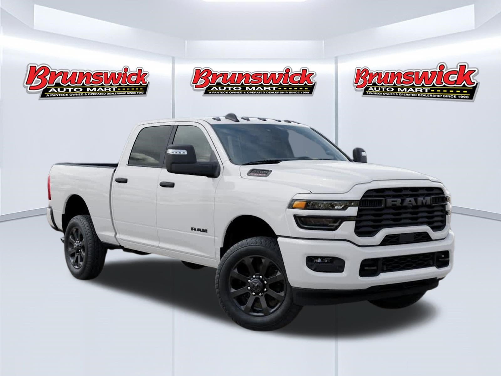 New 2026 RAM 2500 Big Horn AWD/4WD image 5