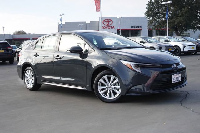 Used 2024 Toyota Corolla LE image 9
