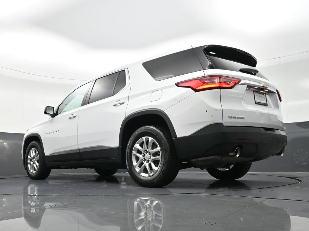 Used 2019 Chevrolet Traverse LS FWD image 32