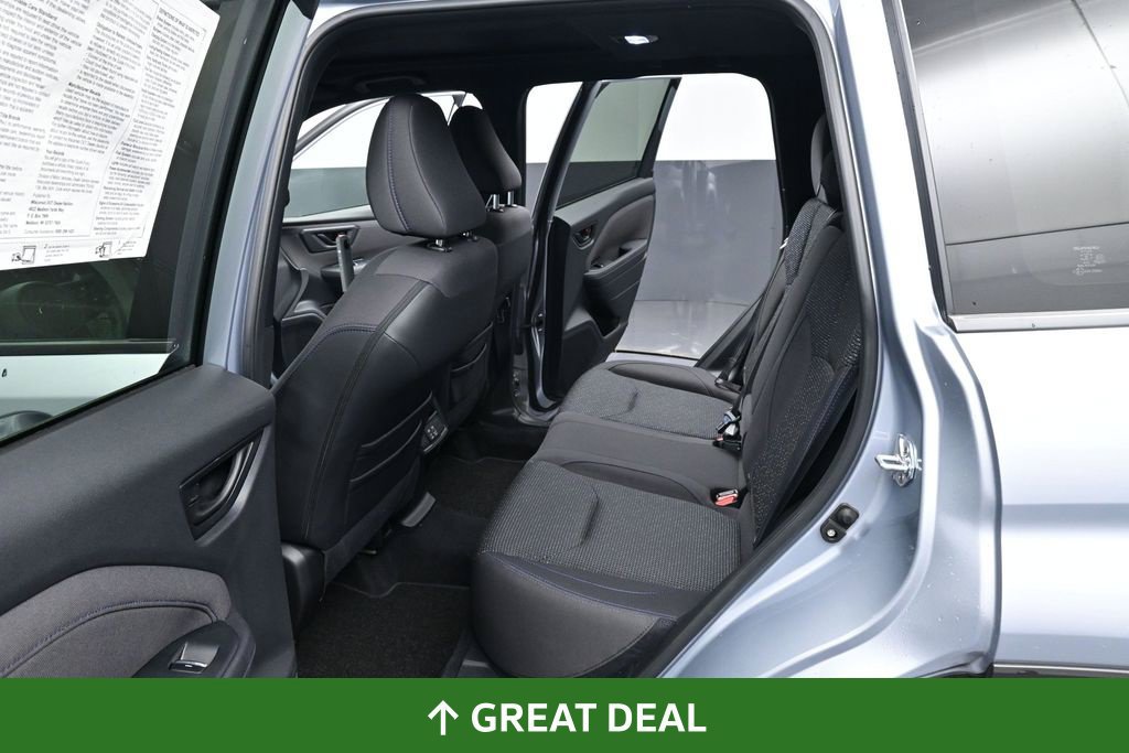 Used 2025 Subaru Forester Premium AWD/4WD image 28