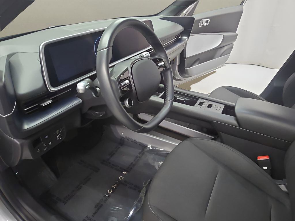 Used 2024 Hyundai Ioniq 6 SE RWD image 12