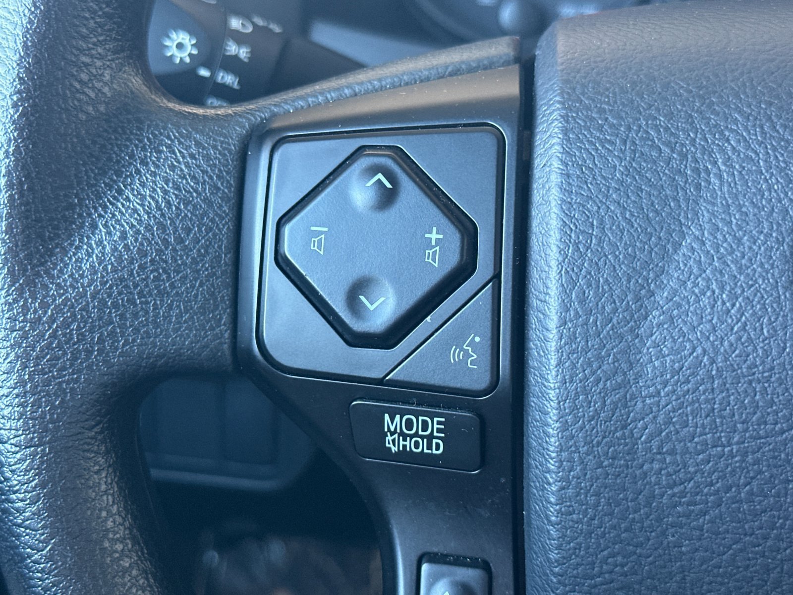 Used 2023 Toyota Tacoma SR w/ SR Convenience Package RWD image 25