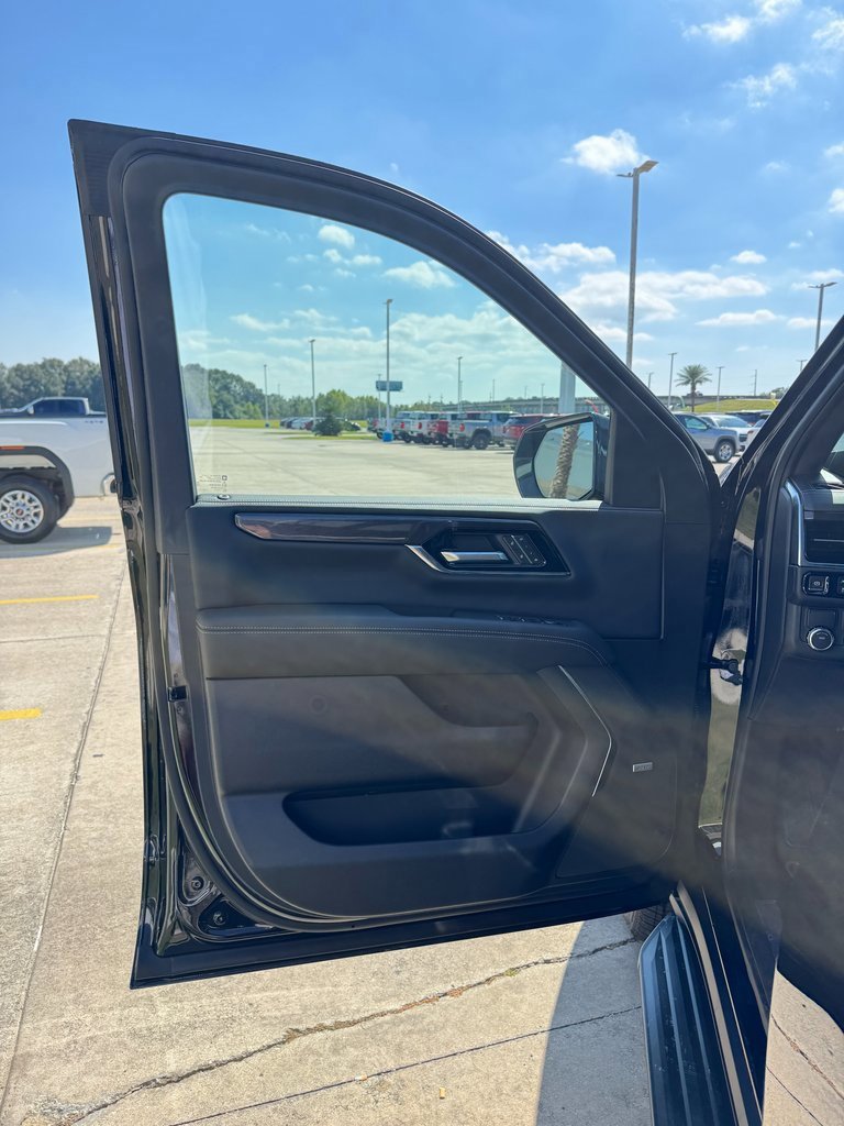 New 2026 GMC Yukon Elevation image 9