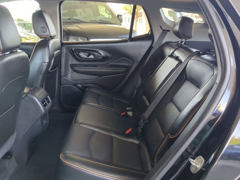 Used 2022 GMC Terrain AT4 w/ Tech Package image 28
