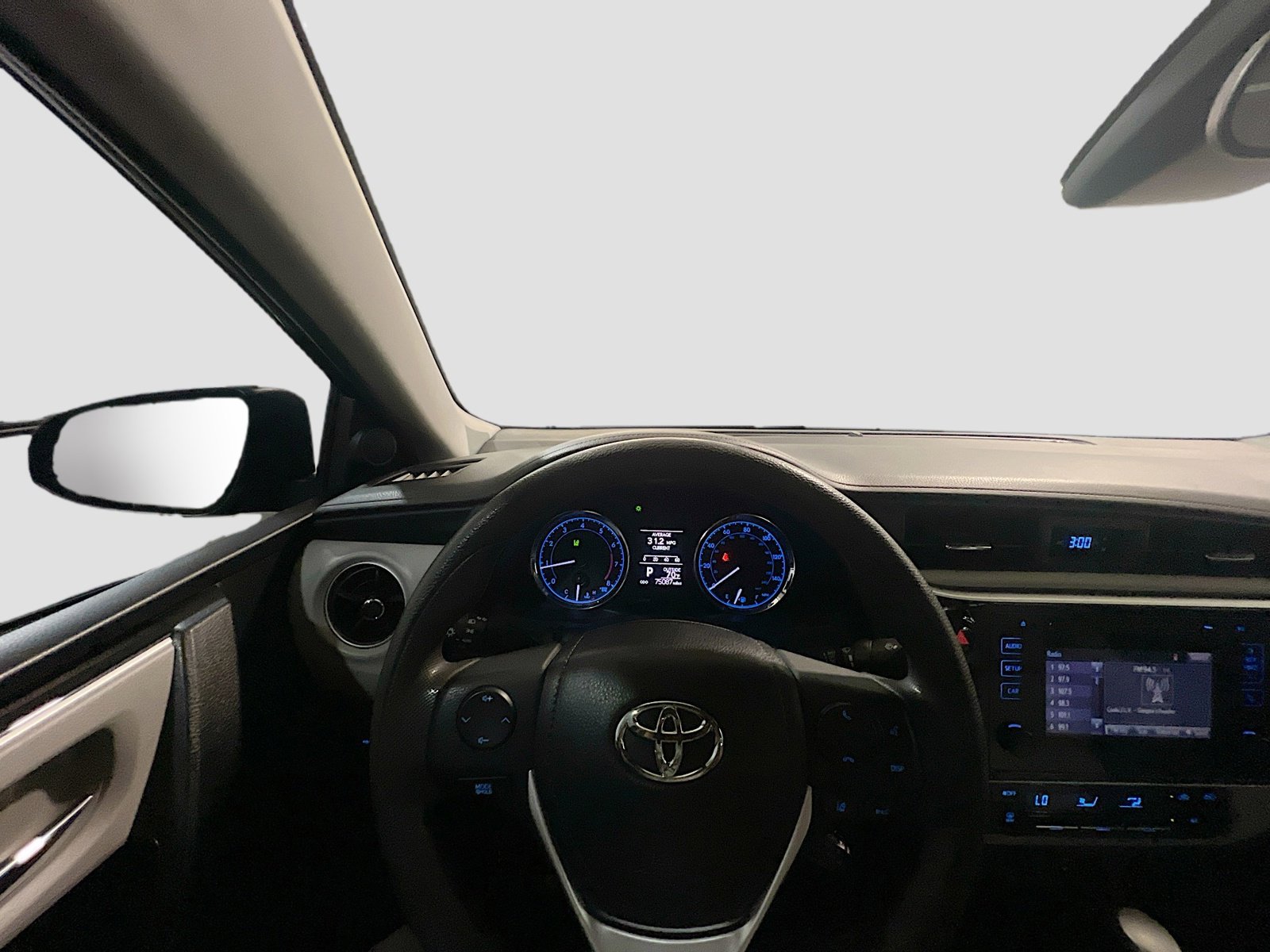 Used 2019 Toyota Corolla LE w/ Carpet Mat Package (TMS) FWD image 7
