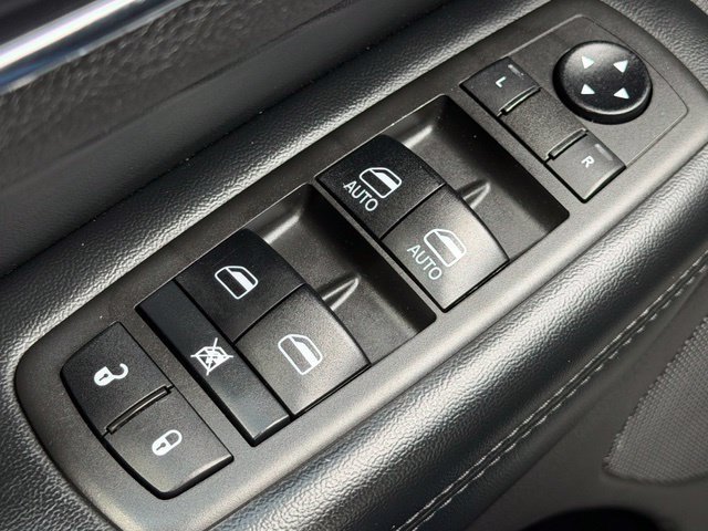 Used 2021 Jeep Grand Cherokee Limited w/ Luxury Group II AWD/4WD image 20