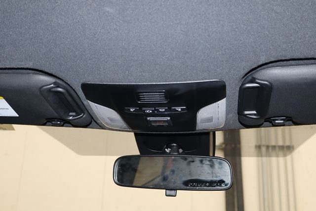 Used 2020 Toyota Corolla SE image 26