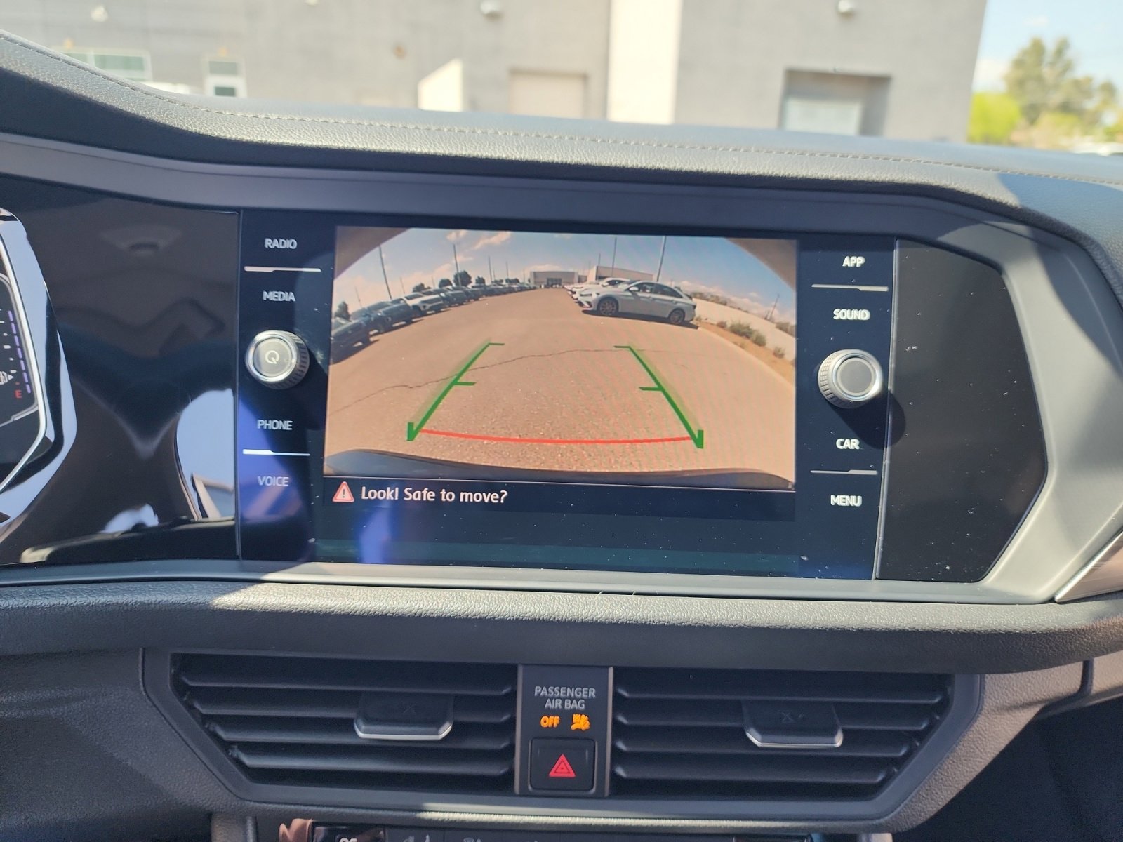 Used 2019 Volkswagen Jetta SEL w/ Cold Weather Package image 29