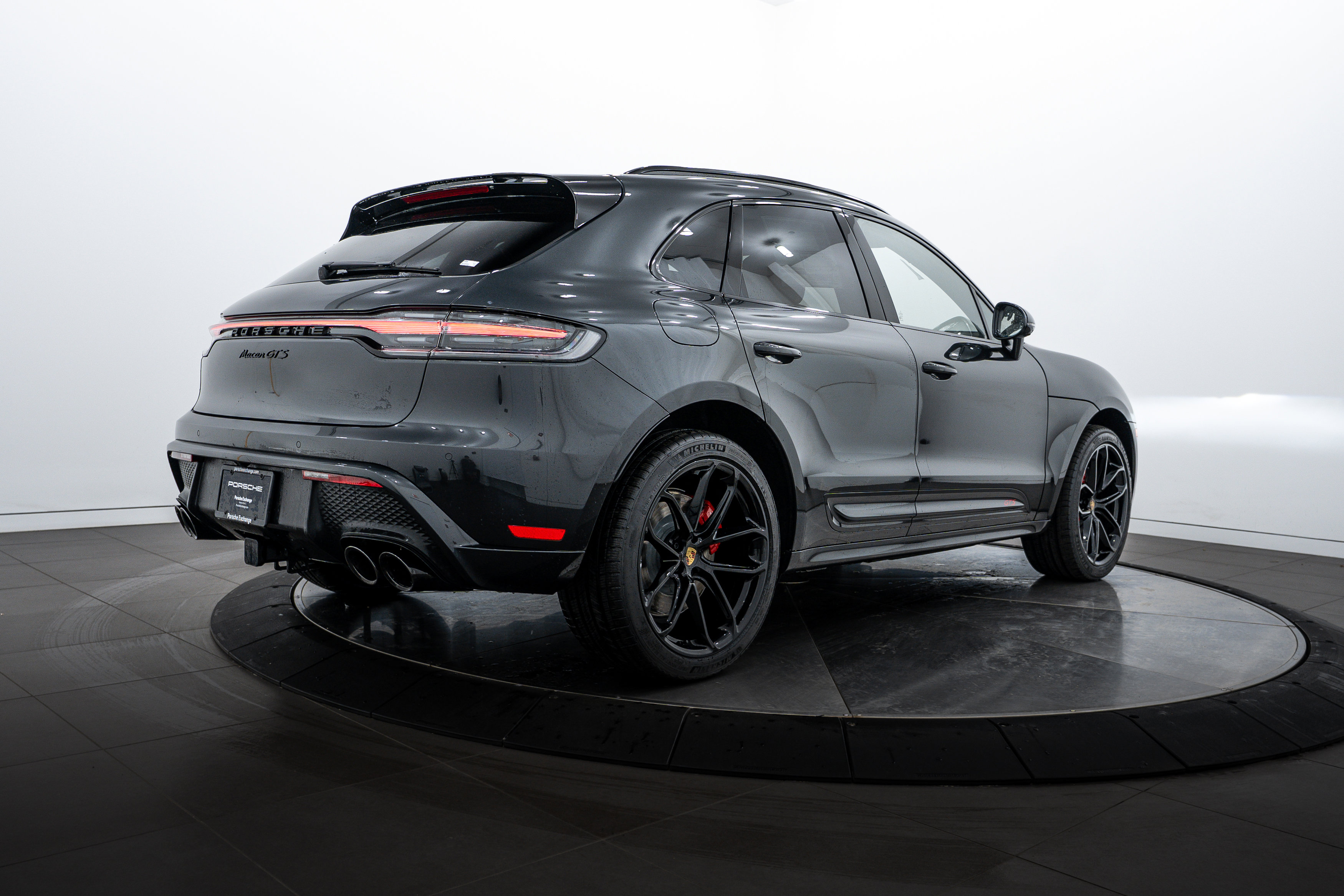 New 2026 Porsche Macan GTS image 7