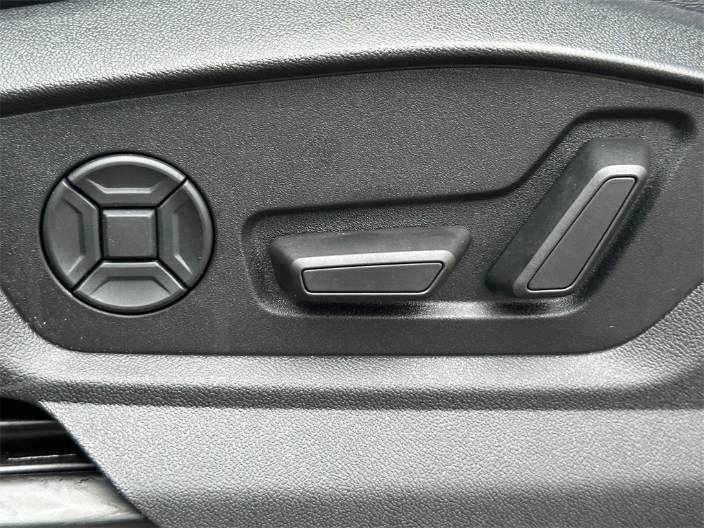 Used 2021 Audi Q8 Prestige w/ Prestige Package image 21