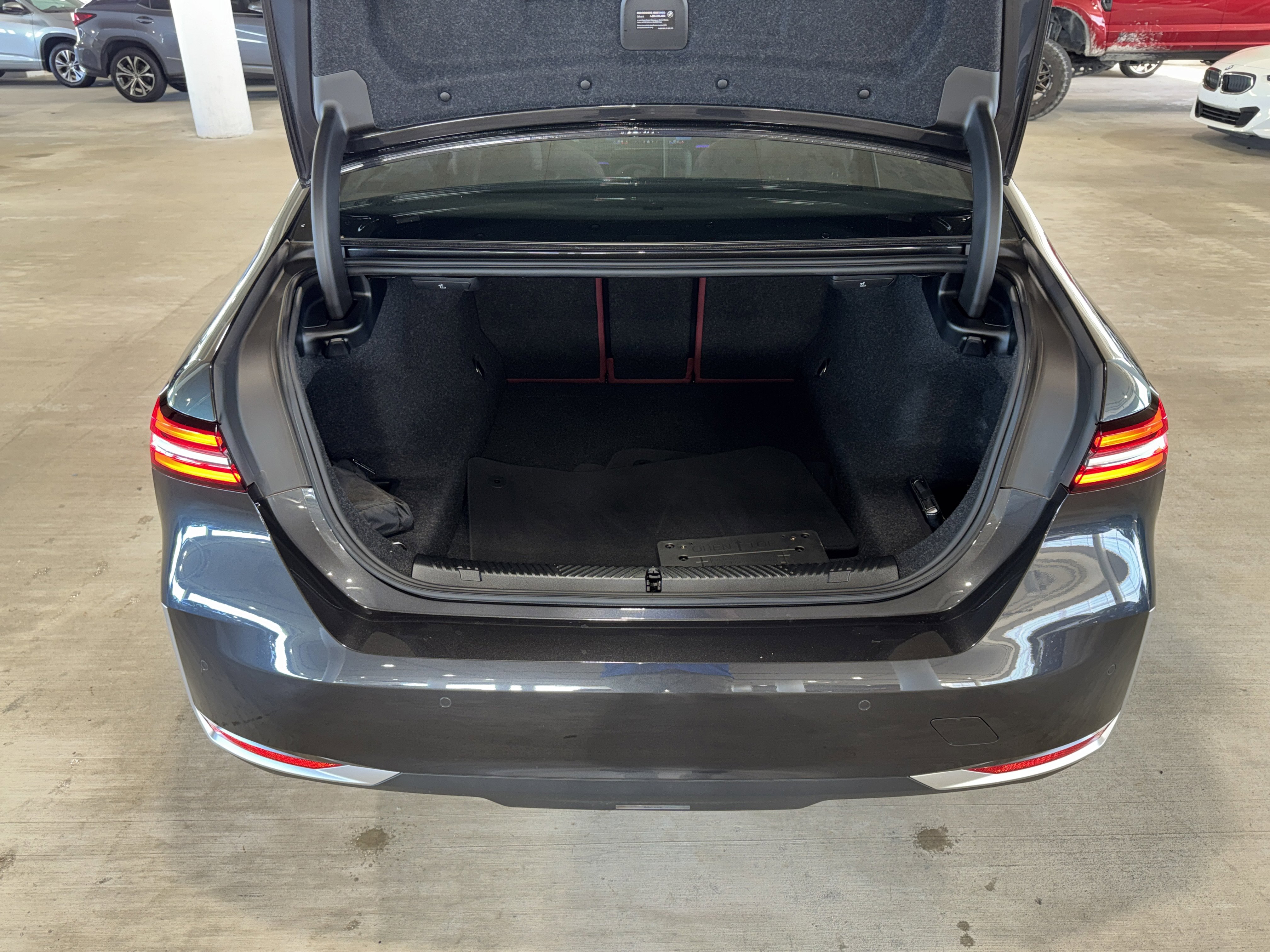 Certified 2025 BMW 530i image 13