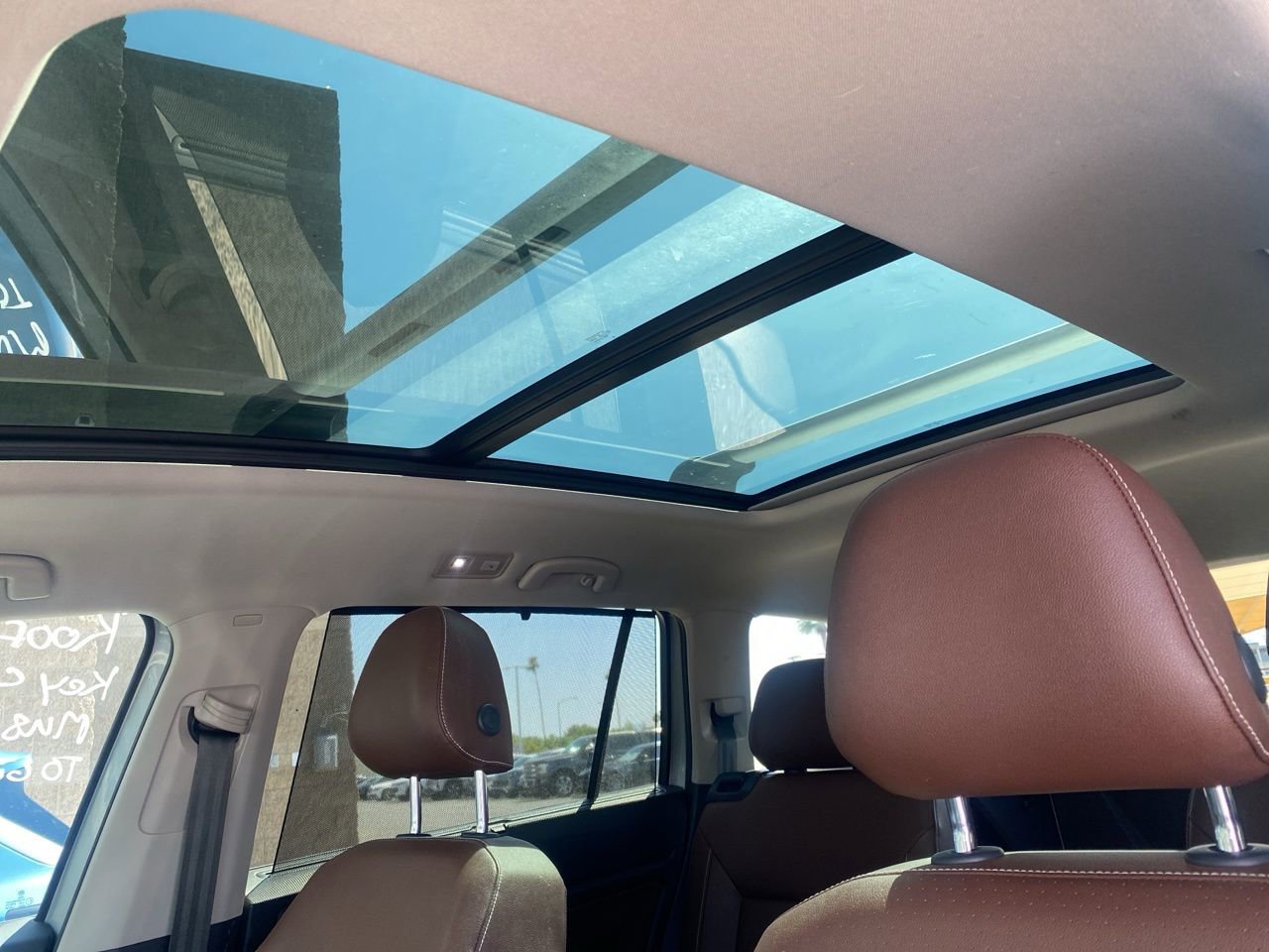 Used 2021 Volkswagen Atlas SE FWD image 2