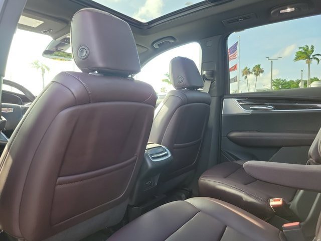 Used 2023 Cadillac XT6 Premium Luxury FWD image 14