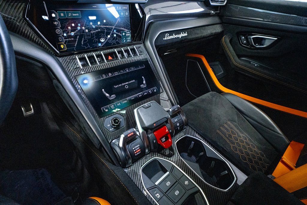 Used 2023 Lamborghini Urus Performante image 50