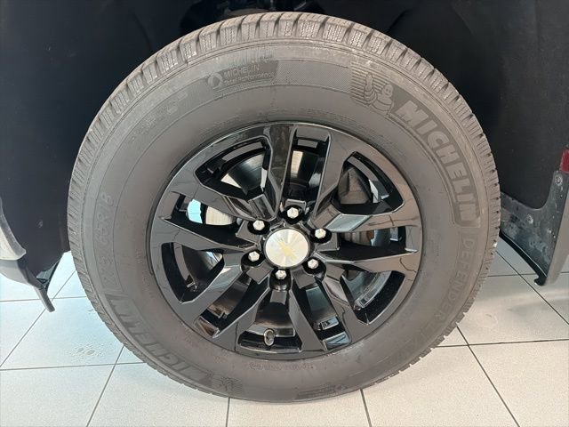 Used 2019 Chevrolet Silverado 1500 LT w/ All-Star Edition AWD/4WD image 12
