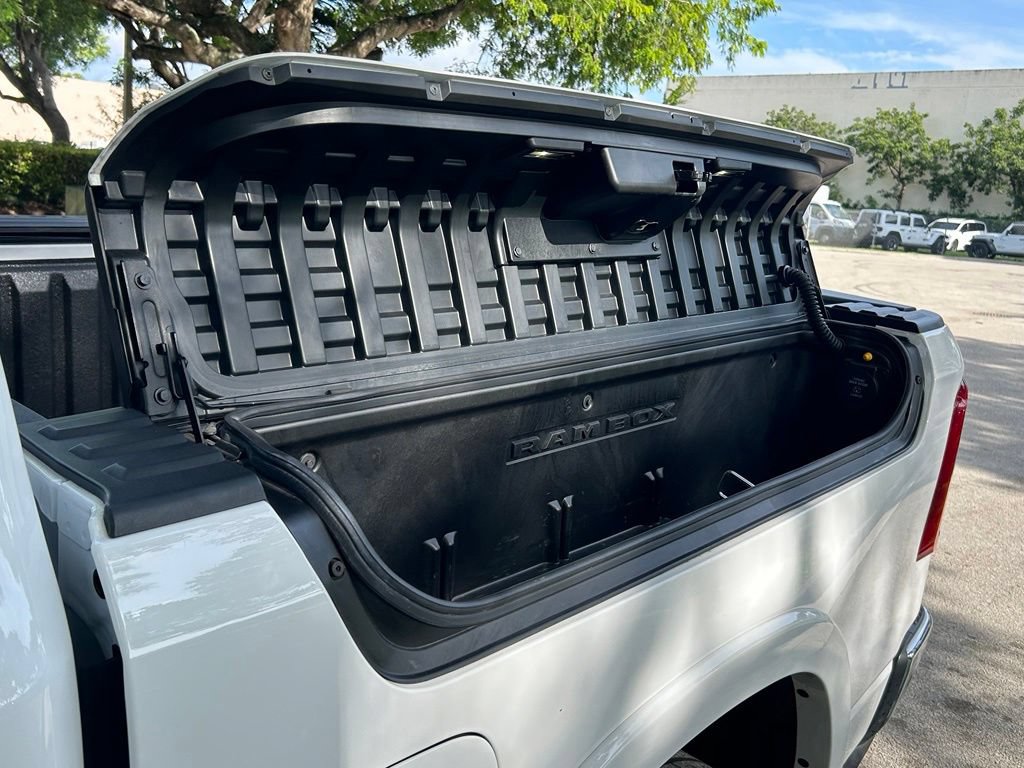 Used 2025 RAM 1500 Limited AWD/4WD image 38