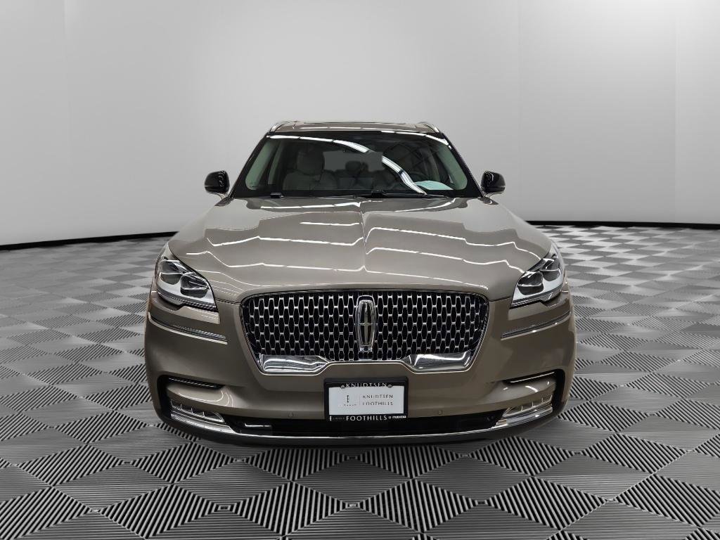 Used 2020 Lincoln Aviator Reserve w/ Equipment Group 201A image 2