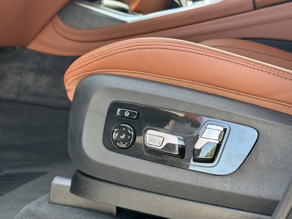 New 2026 BMW ALPINA XB7 image 24