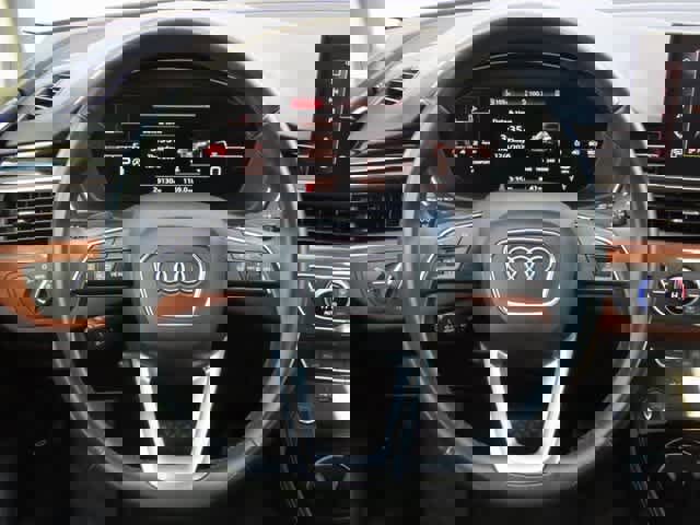 Used 2022 Audi A4 2.0T Premium Plus w/ Premium Plus Package image 18