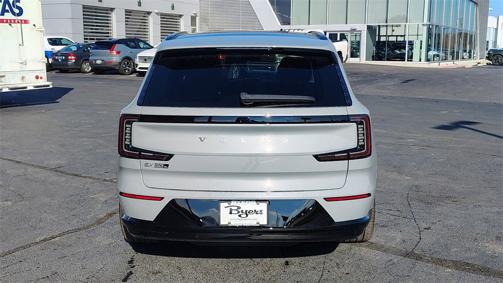 New 2025 Volvo EX90 Ultra image 32