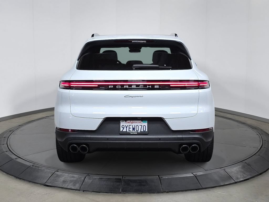 Certified 2026 Porsche Cayenne AWD/4WD image 6