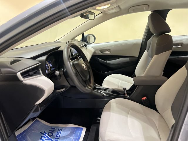 Used 2021 Toyota Corolla LE FWD image 16