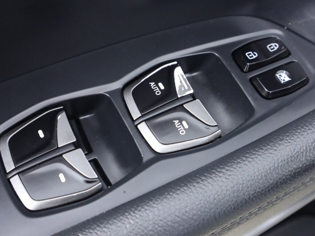 Used 2019 Hyundai Santa Fe XL SE image 32