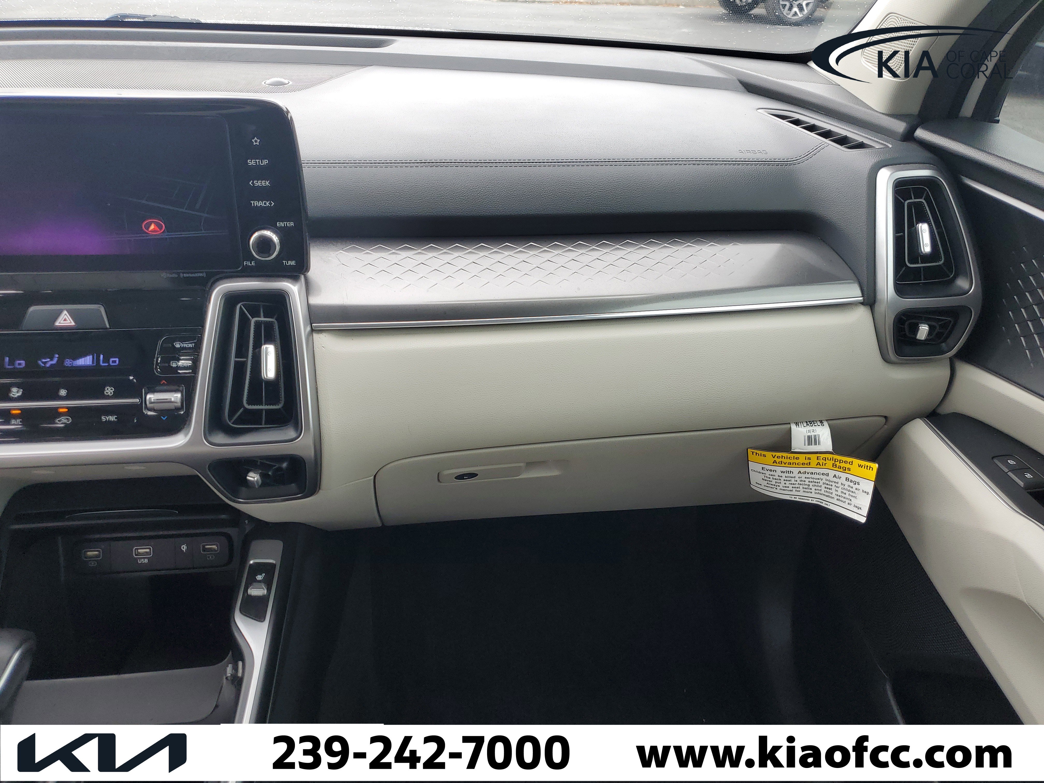 Used 2023 Kia Sorento S w/ Panoramic Sunroof Package FWD image 16