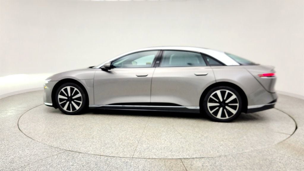 Used 2023 Lucid Air Touring image 8