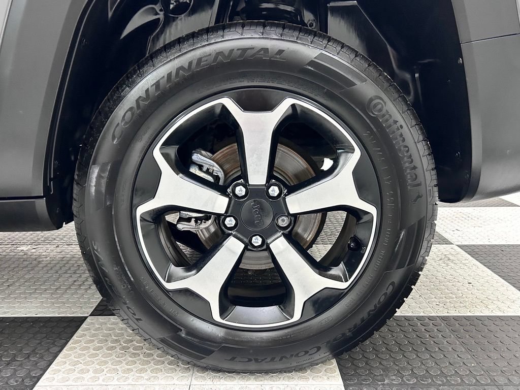 Certified 2022 Jeep Renegade Trailhawk w/ Sun/Sound Group AWD/4WD image 8