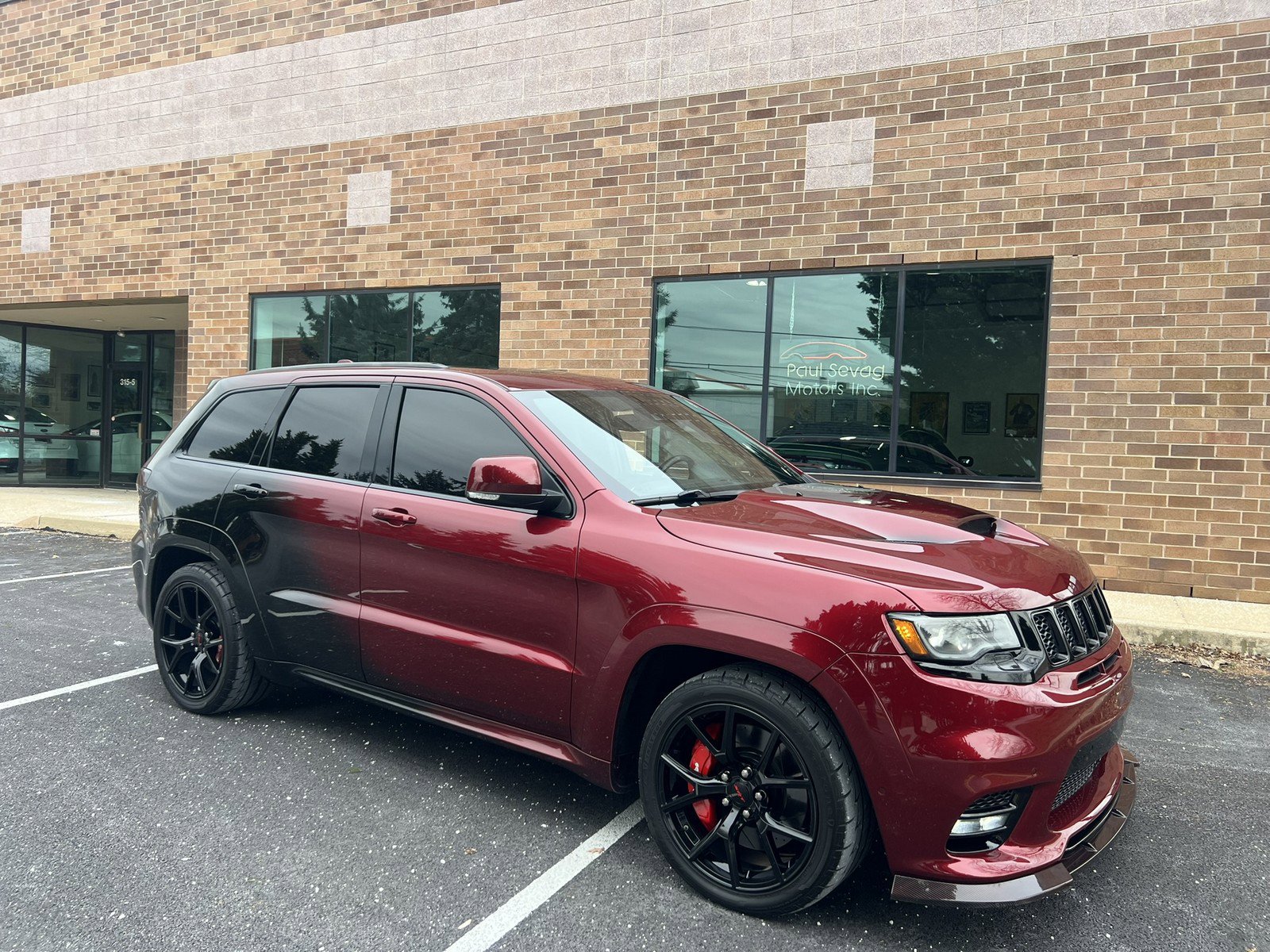 Used 2018 Jeep Grand Cherokee SRT image 34