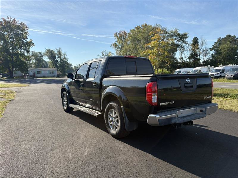 Used 2018 Nissan Frontier SV AWD/4WD image 3