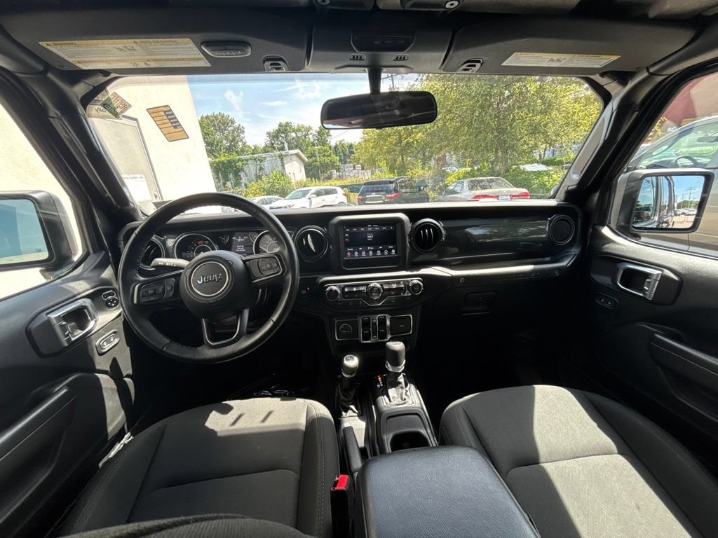 Used 2022 Jeep Wrangler Unlimited Sport AWD/4WD image 21