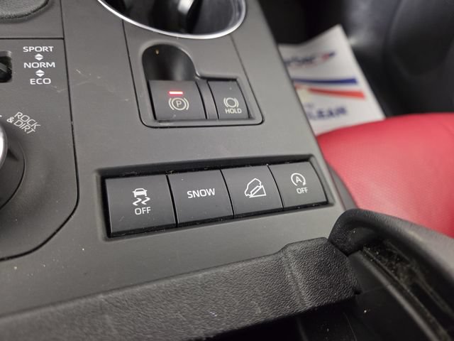 Used 2021 Toyota Highlander XSE AWD/4WD image 30