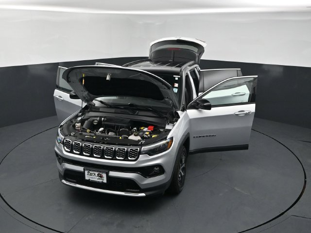Used 2024 Jeep Compass Limited AWD/4WD image 25