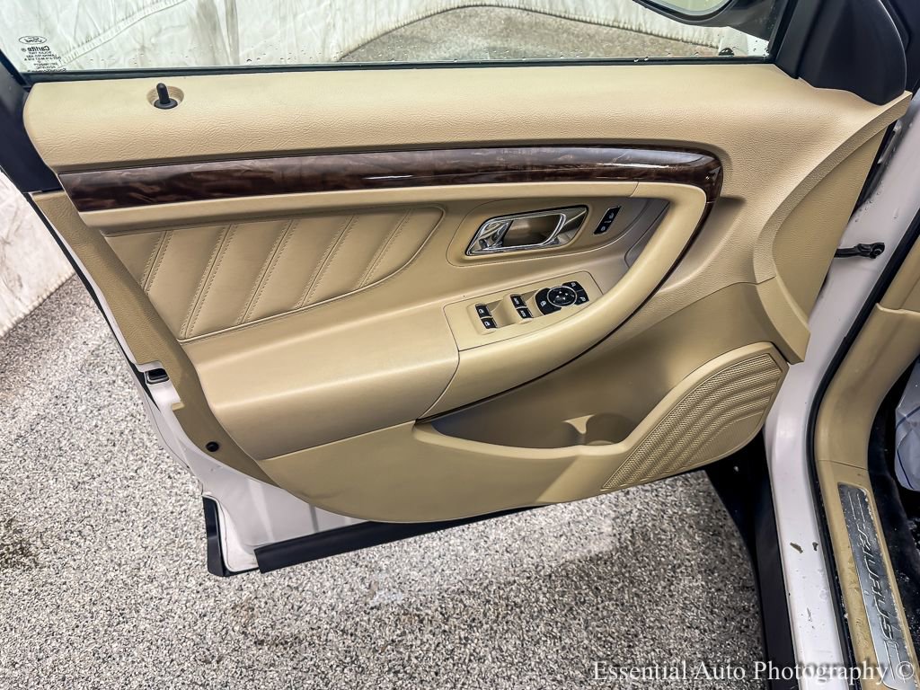 Used 2017 Ford Taurus Limited image 23