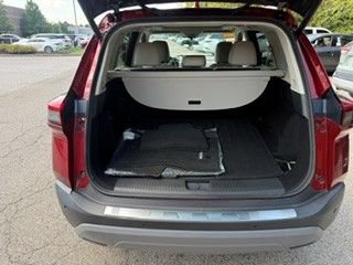 Used 2021 Nissan Rogue SV w/ Premium Package AWD/4WD image 6