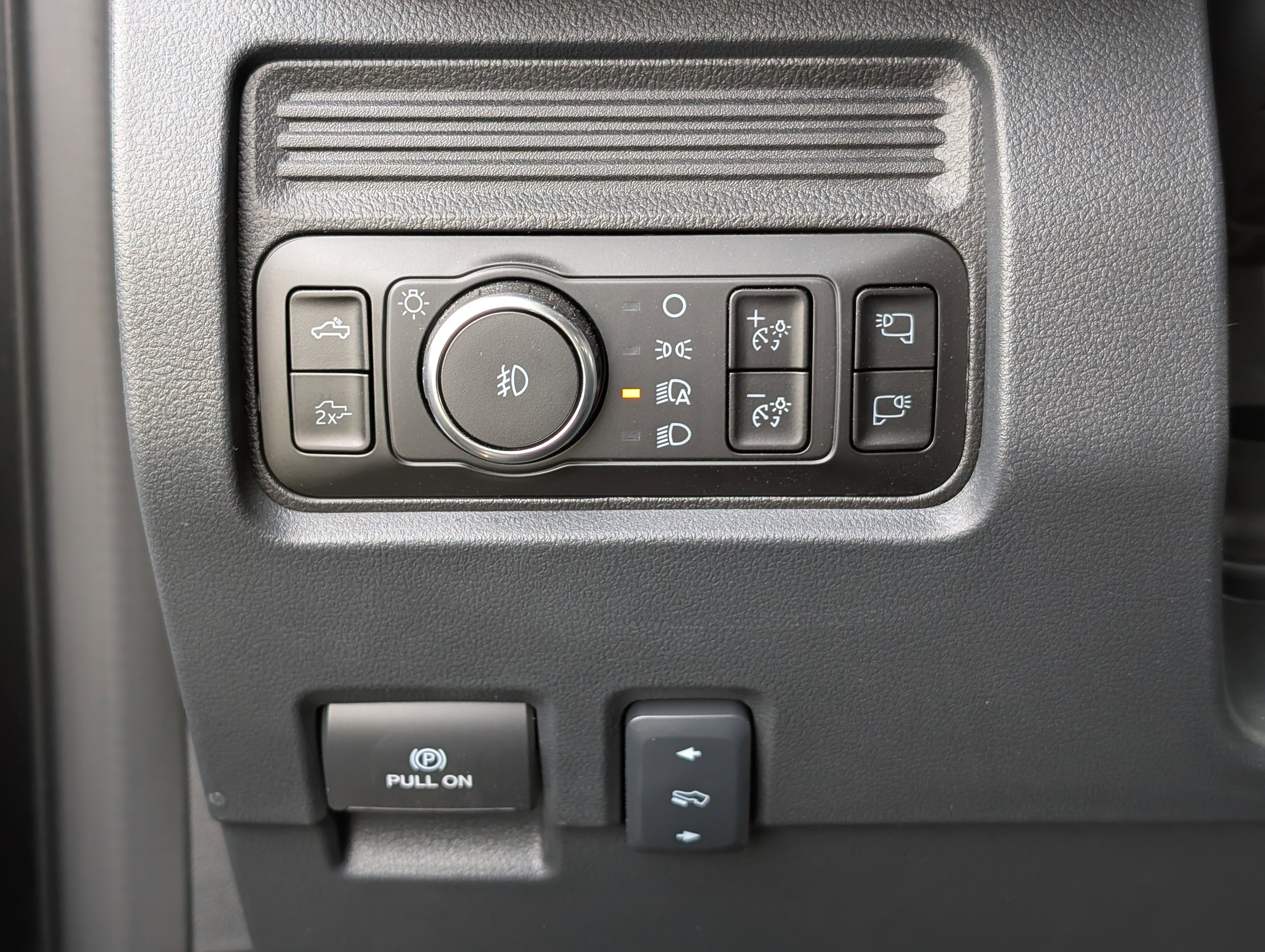 New 2026 Ford F250 Lariat image 23