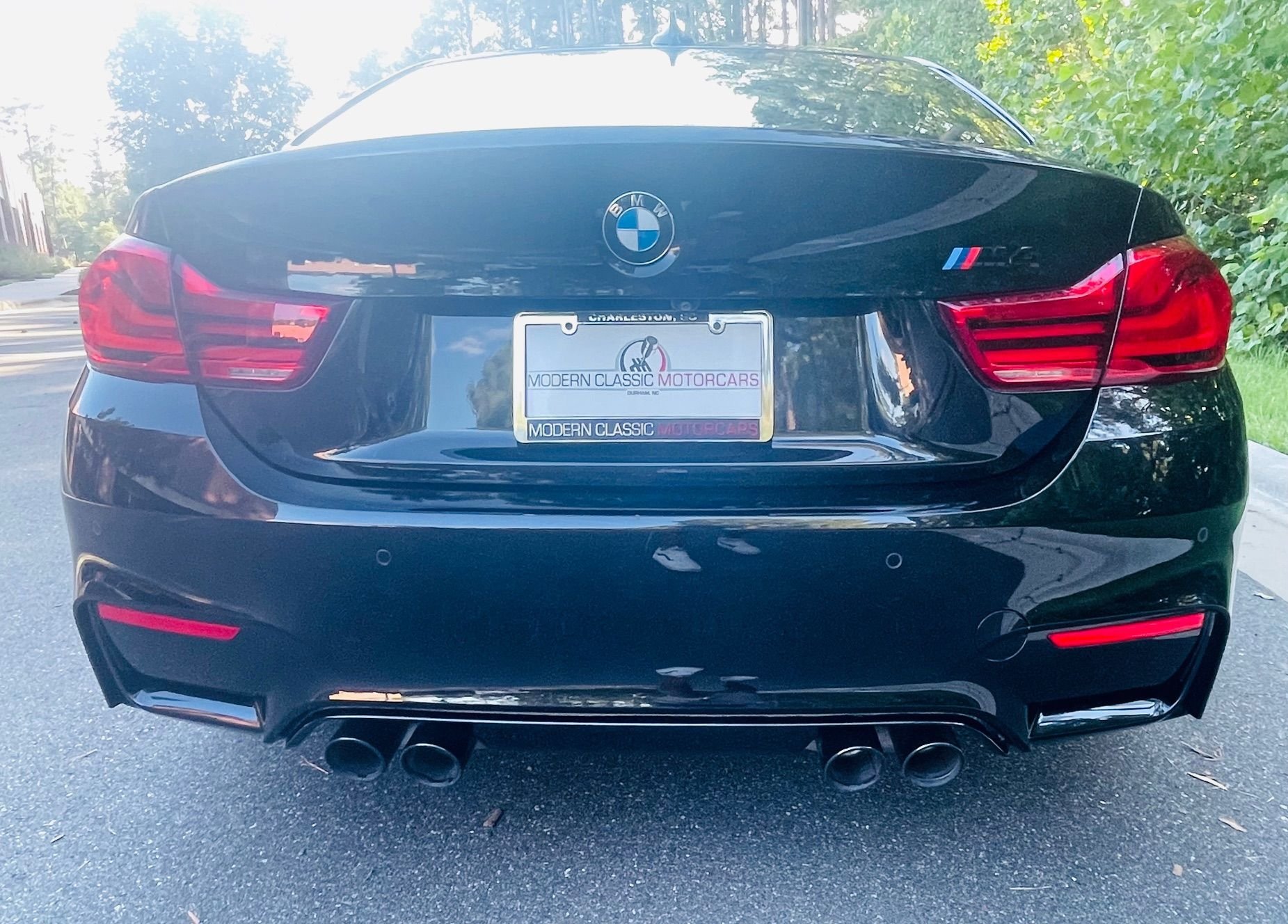 Used 2019 BMW M4 Coupe w/ Competition Package RWD image 16