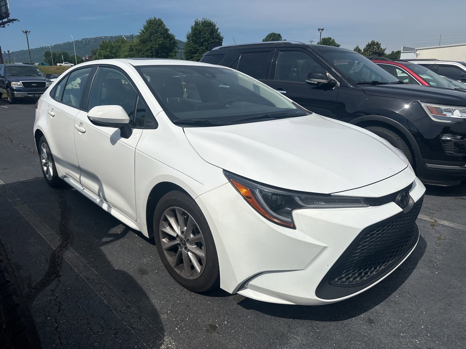Used 2022 Toyota Corolla LE w/ LE Premium Package FWD video 2