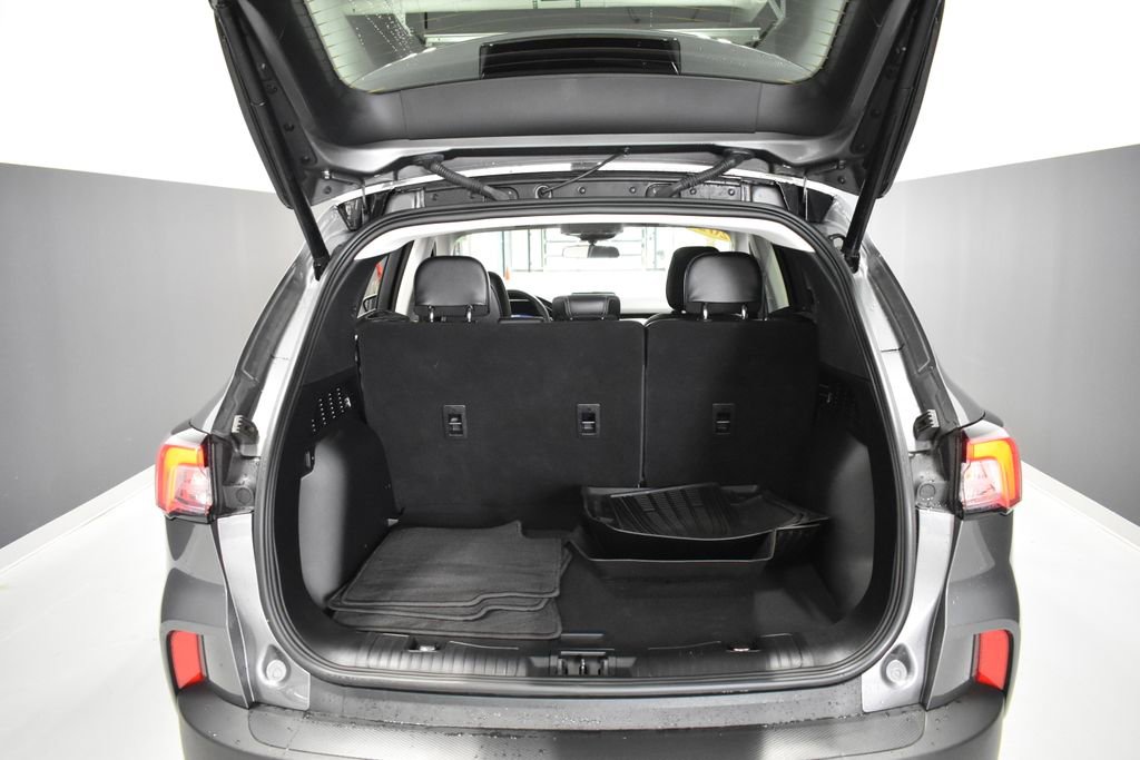 Used 2021 Ford Escape SEL w/ Technology Package image 36