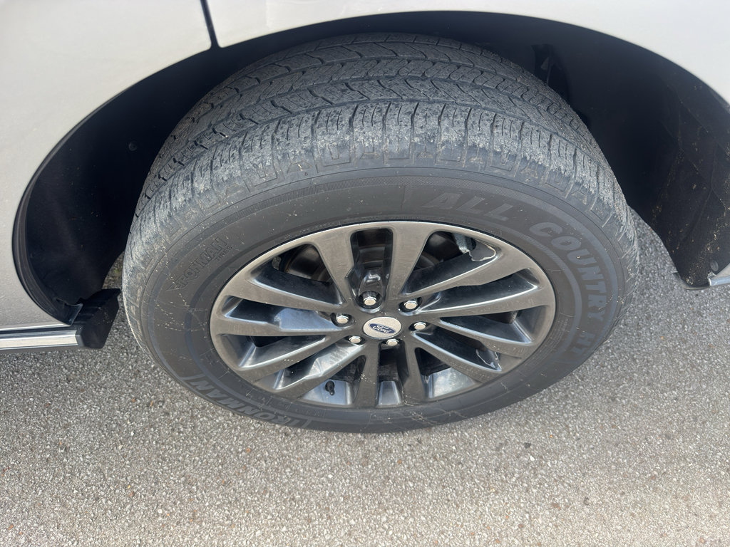 Used 2020 Ford Expedition Limited RWD image 25