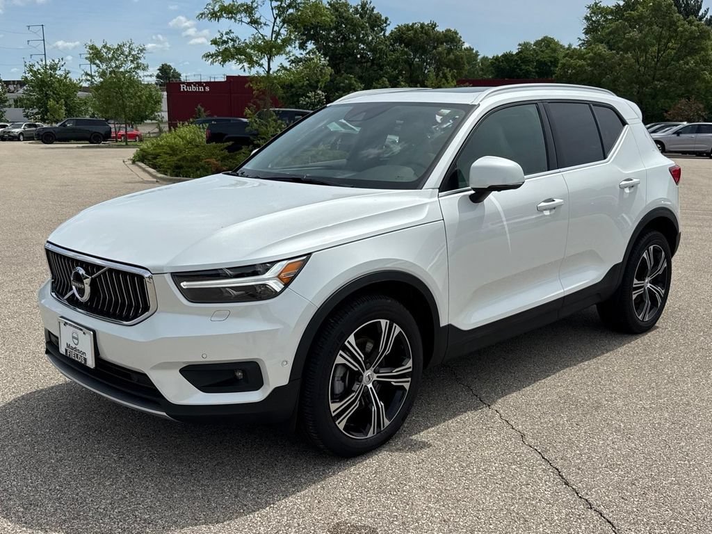 Used 2021 Volvo XC40 T5 Inscription w/ Advanced Package AWD/4WD image 1