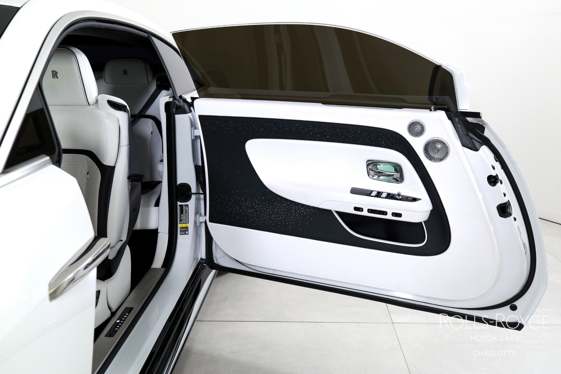 Used 2024 Rolls-Royce Spectre w/ Spectre Launch Package image 11