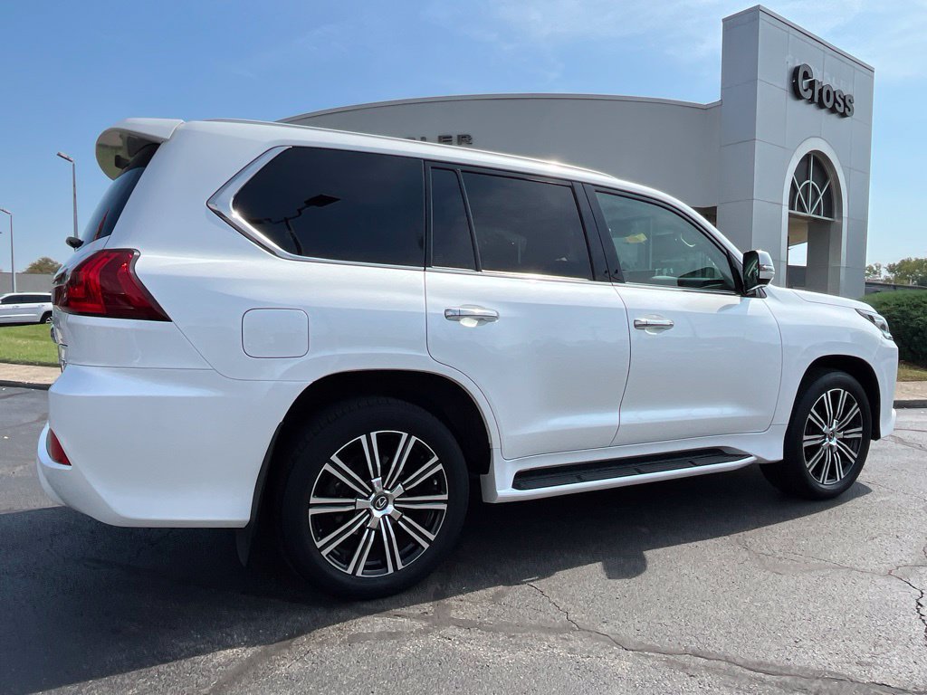 Used 2019 Lexus LX 570 4WD w/ Luxury Package image 43