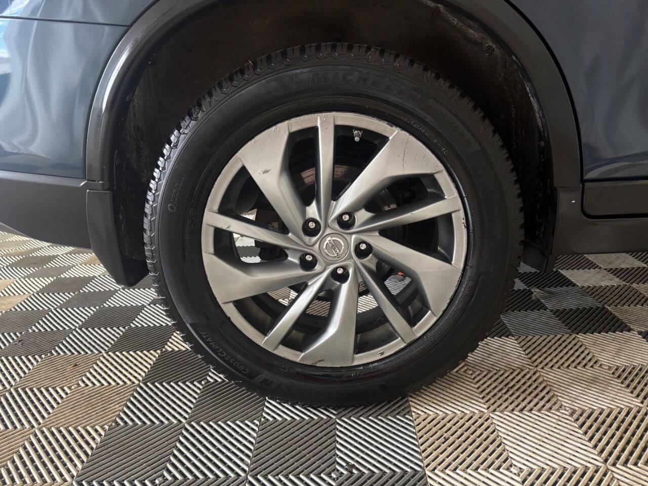 Used 2015 Nissan Rogue SL image 26