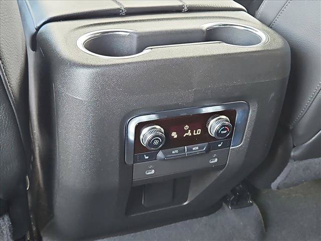 Used 2022 GMC Yukon Denali w/ Advanced Technology Package AWD/4WD image 16
