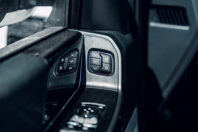 New 2025 Ford F150 Lariat w/ Equipment Group 502A High image 28