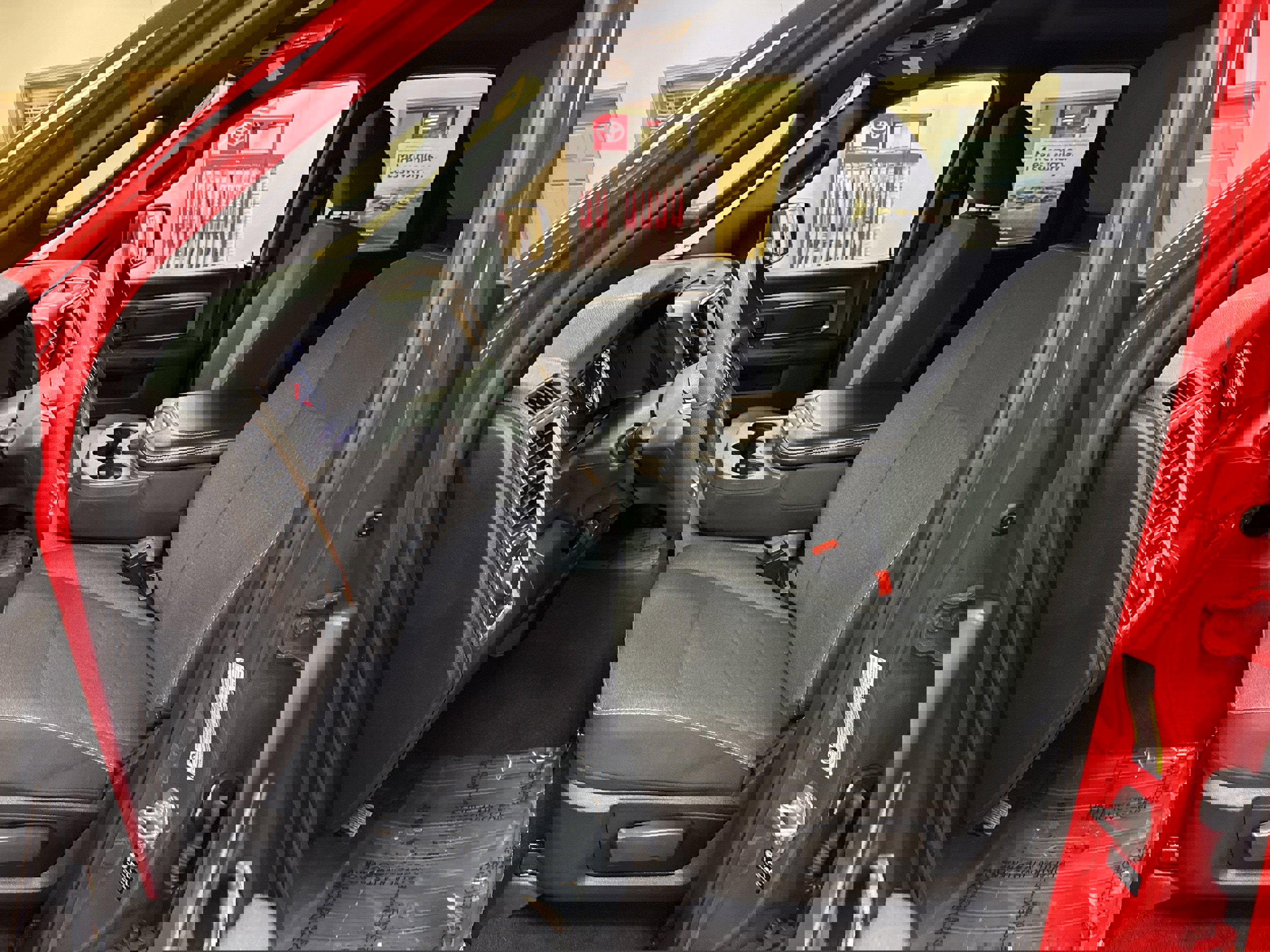 Used 2022 RAM 1500 Classic Warlock image 8