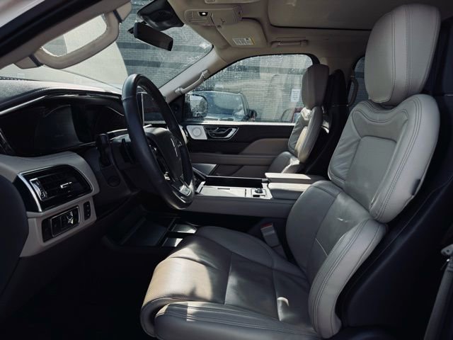 Used 2024 Lincoln Navigator L Reserve image 18